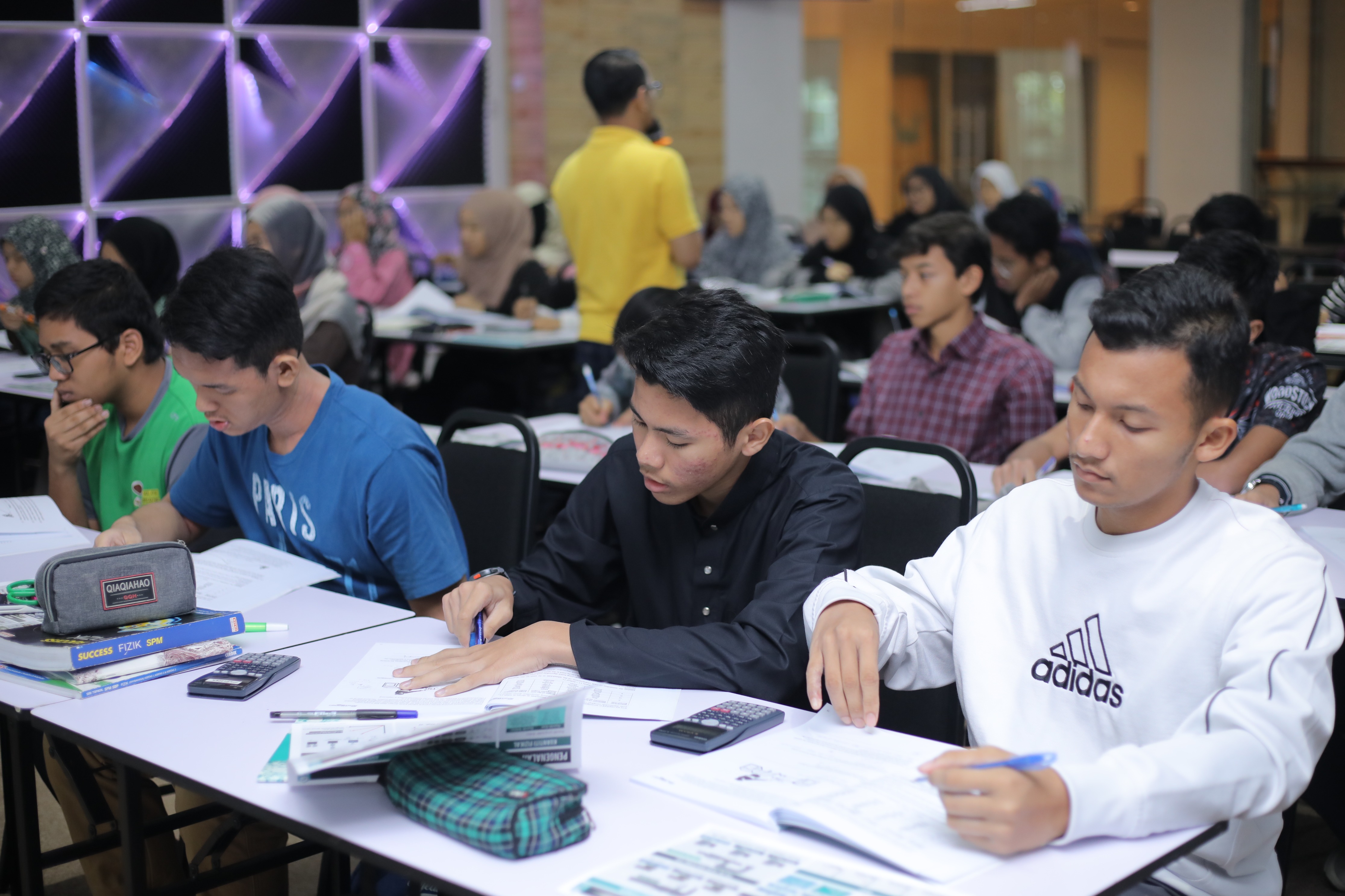 Seminar cuti sekolah Mei Topik Form 4 – Cikgu Ajwad